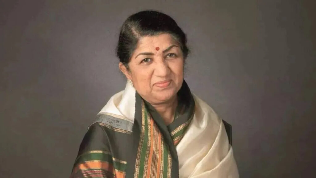 20 साल पहले लता मंगेशकर ने गाया था ऐसा गीत, आज भी सुनकर भर आती हैं आंखें; मां के दर्द ने तोड़ दिया था दिल 20 साल पहले लता मंगेशकर ने गाया था ऐसा गीत, आज भी सुनकर भर आती हैं आंखें; मां के दर्द ने तोड़ दिया था दिल